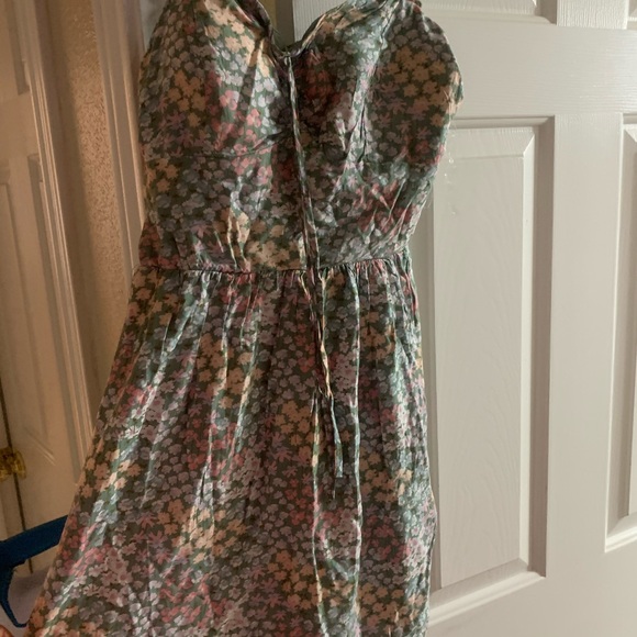 New with tags - Picture 3 of 4